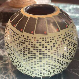 Mata Ortiz Mexican Native Small Pot